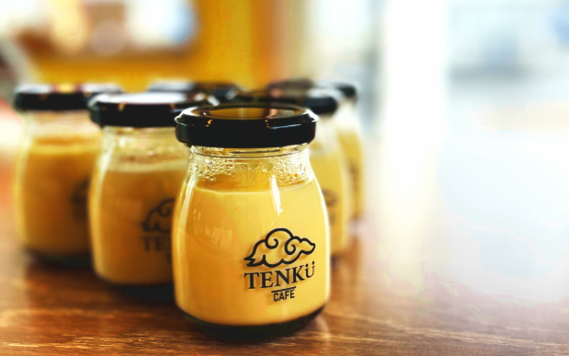 TENKUプリンの他、バージョンアップしたプディングパルフェなどのスイーツも